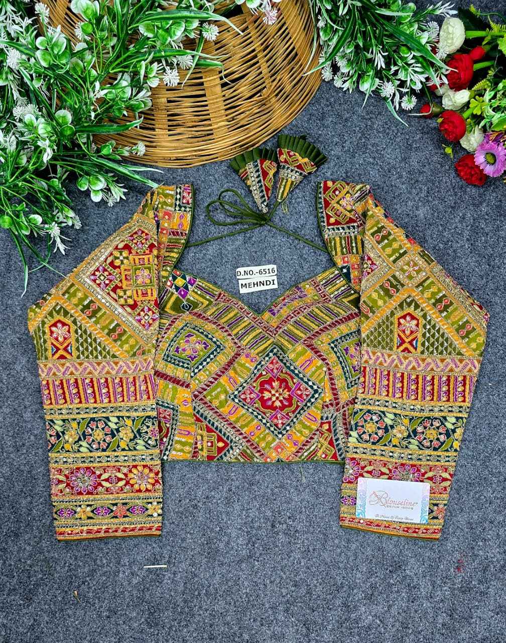 Buy Crepe Viscose Position Print Blouse Online – BlouseLine BL6516