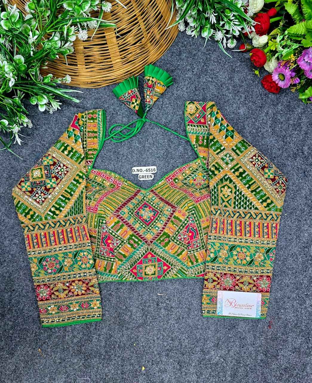 Buy Crepe Viscose Position Print Blouse Online – BlouseLine BL6516