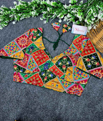 Crepe Viscose Position Print Blouse Suppliers in Surat | BlouseLine