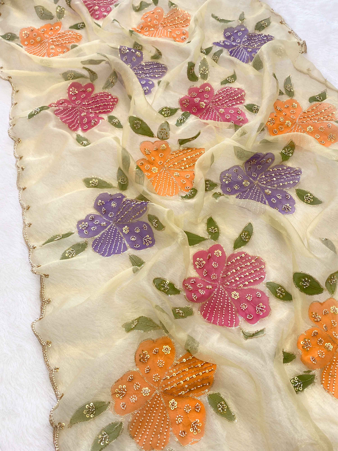 Buy Organza Dupatta Online – BlouseLine | Handprint & Embroidery Dupatta 2.50 Mtr
