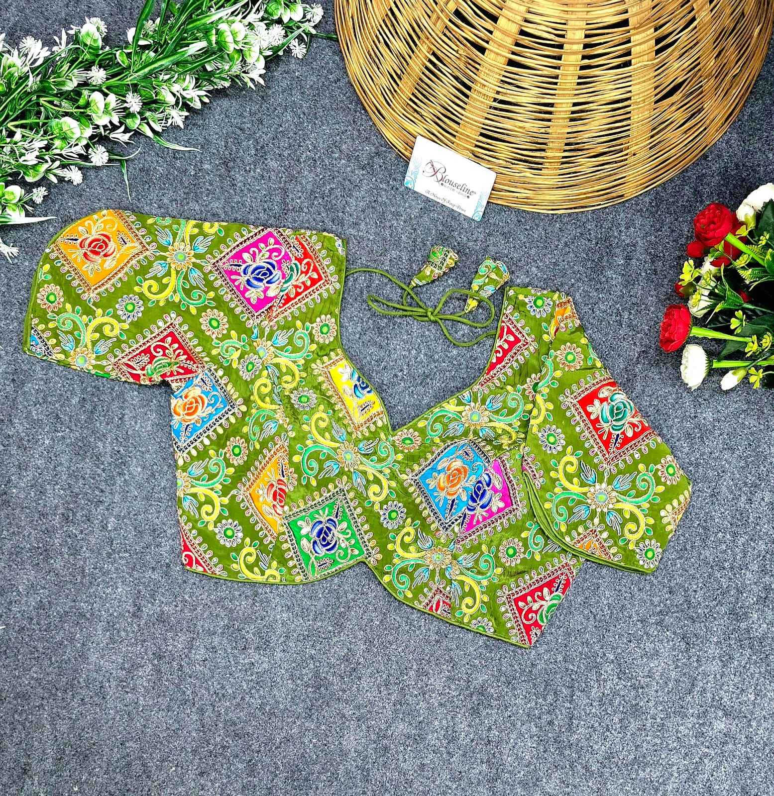 Crepe Viscose Position Print Blouse Supplier - BlouseLine